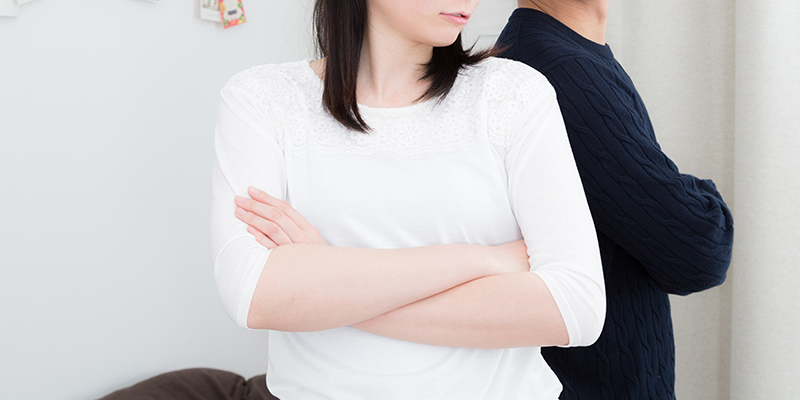 ケンカするカップル